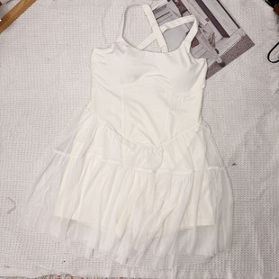 夏季修身显瘦运动休闲女款吊带连体蕾丝裙裤 收腰苗条