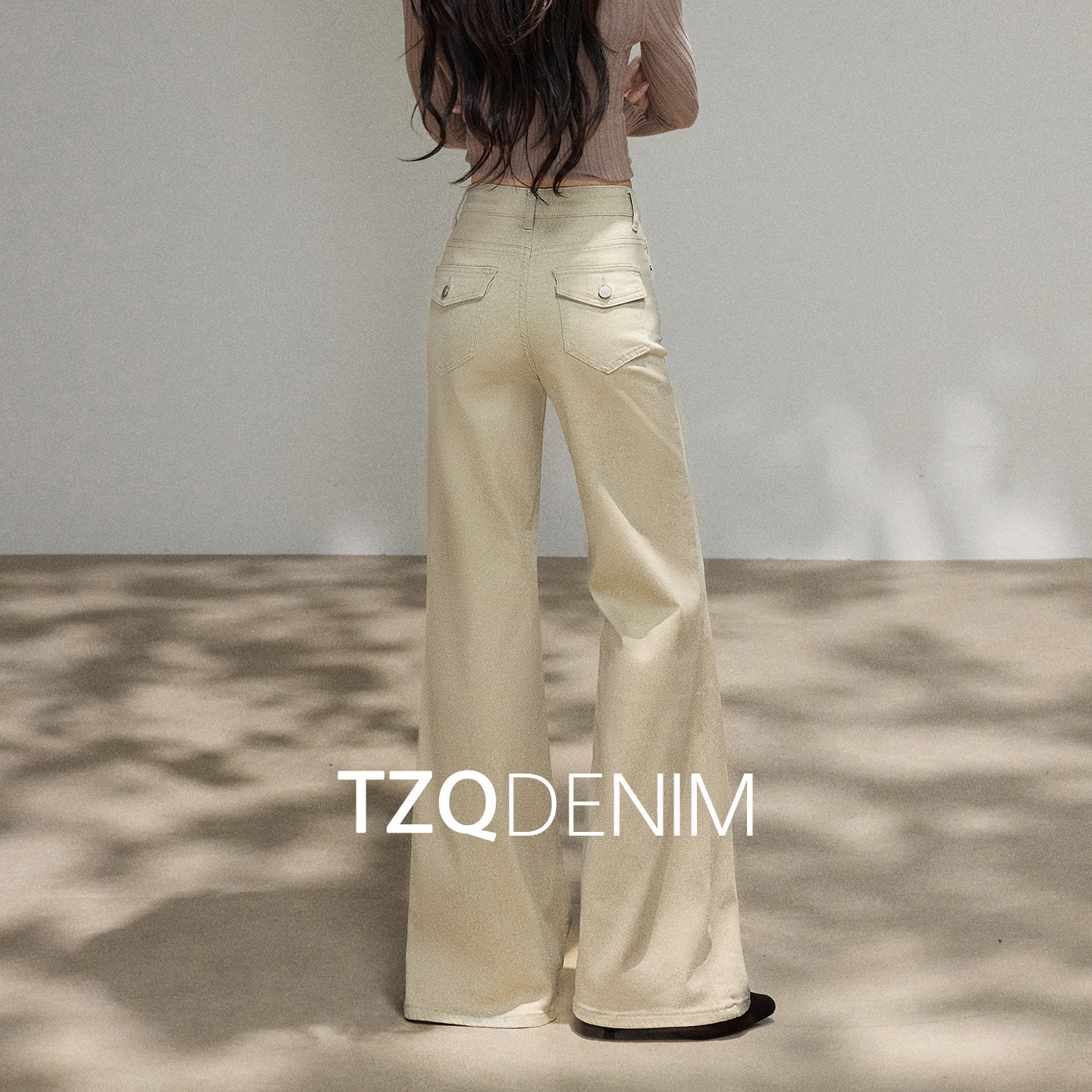 淘稚气 美式复古浅卡其高腰微喇牛仔裤女2026秋季显瘦垂感喇叭裤