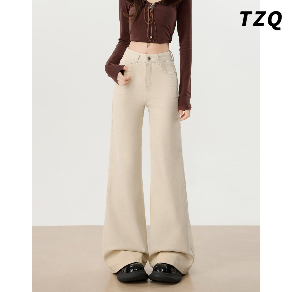 时尚宽松不贴腿微喇牛仔裤女爆款