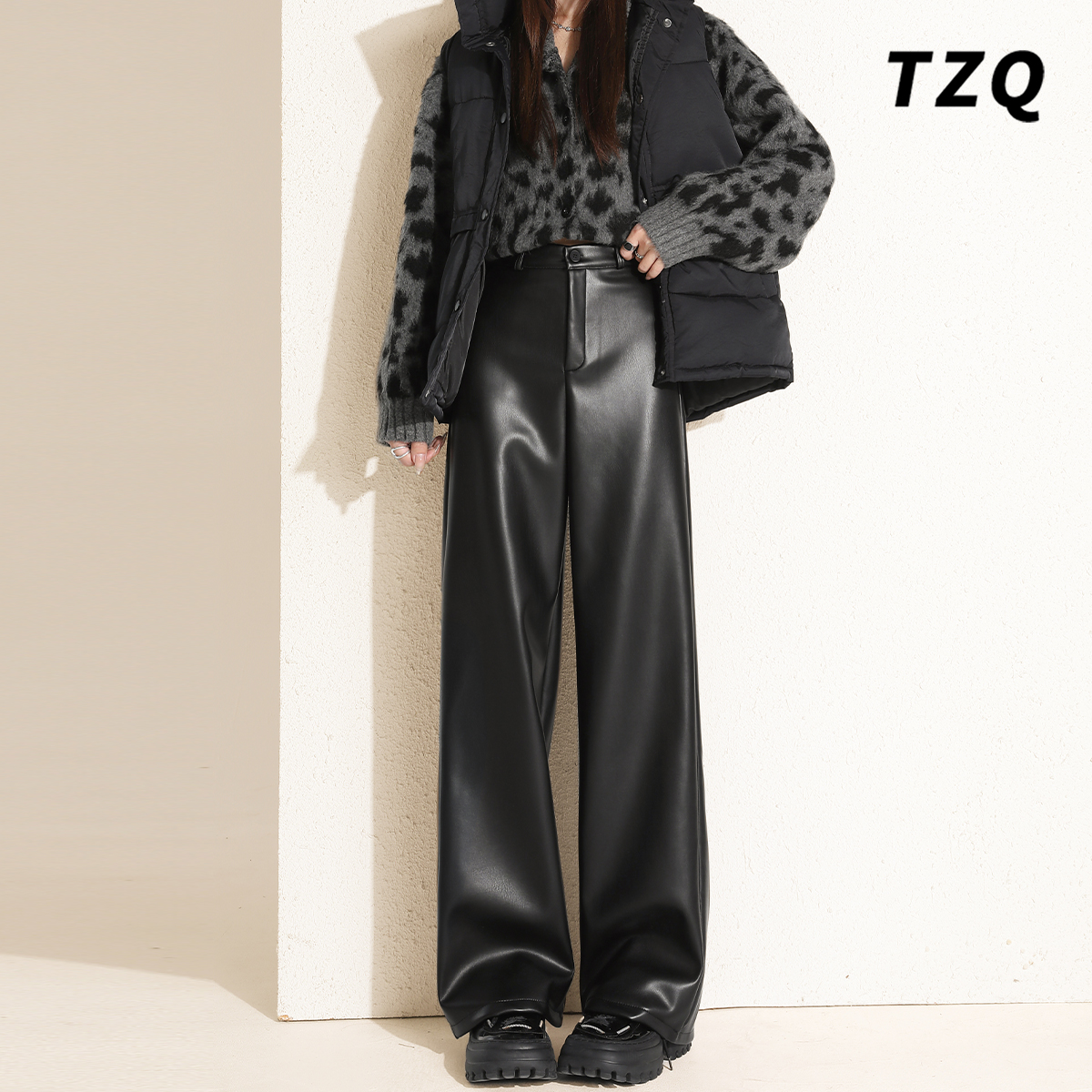 加绒复古机车风直筒PU皮裤女2025