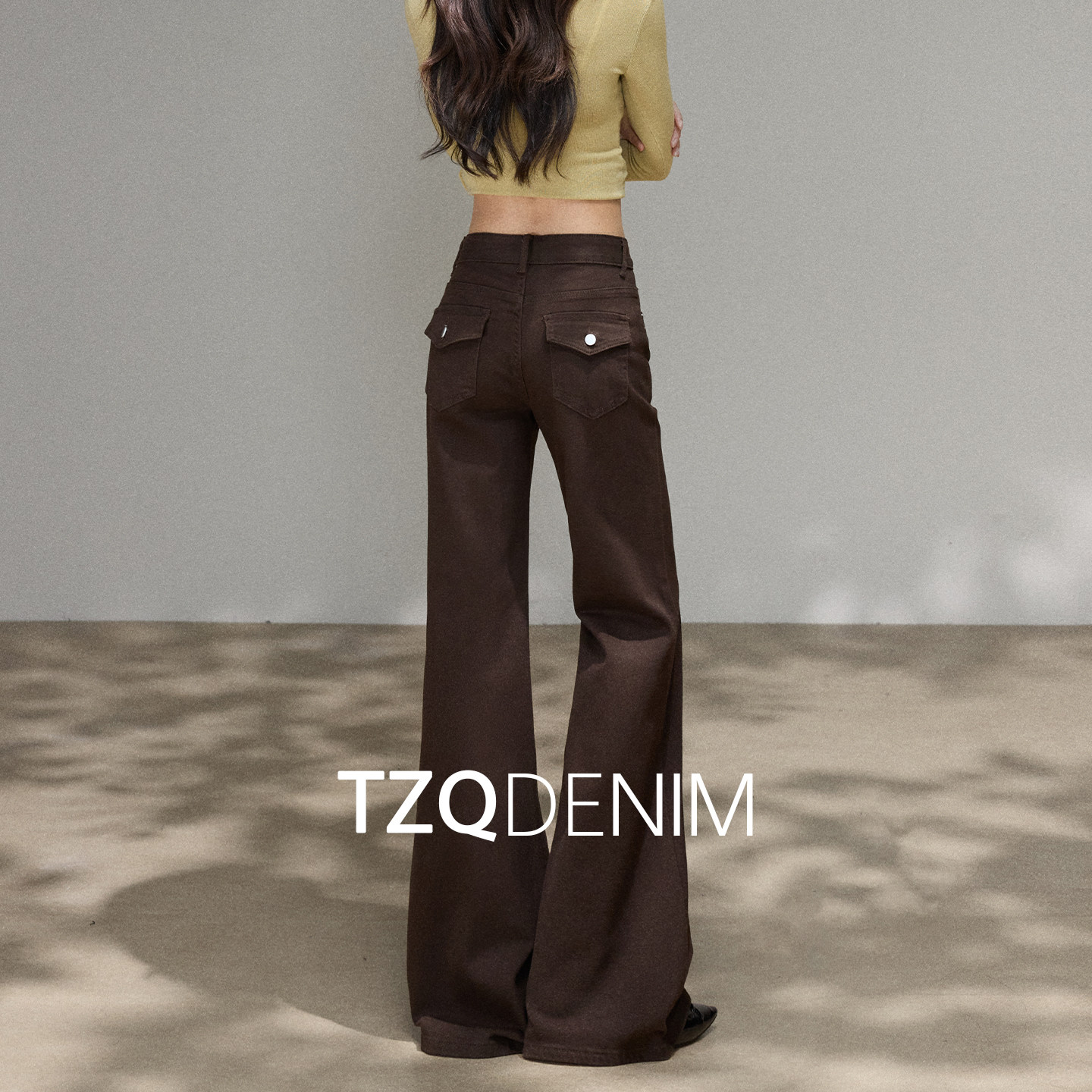 淘稚气美拉德复古咖色微喇牛仔裤女2026秋季高腰显瘦不贴腿喇叭裤