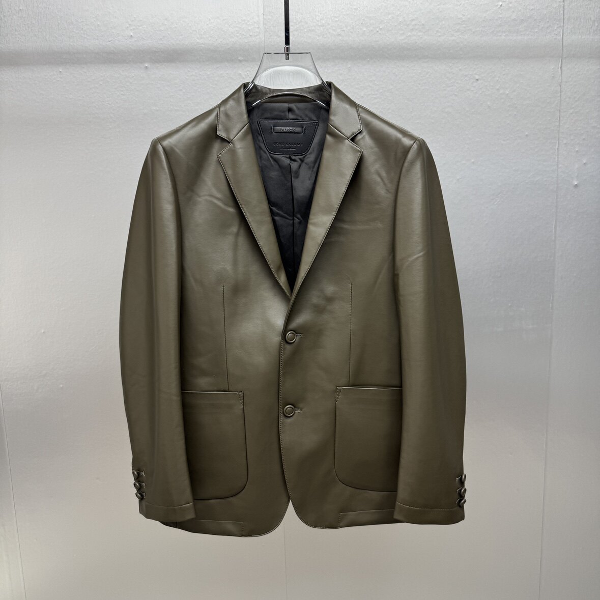 25新款轻奢时尚极简风多色系西服领皮衣外套男士商务休闲拉链真皮