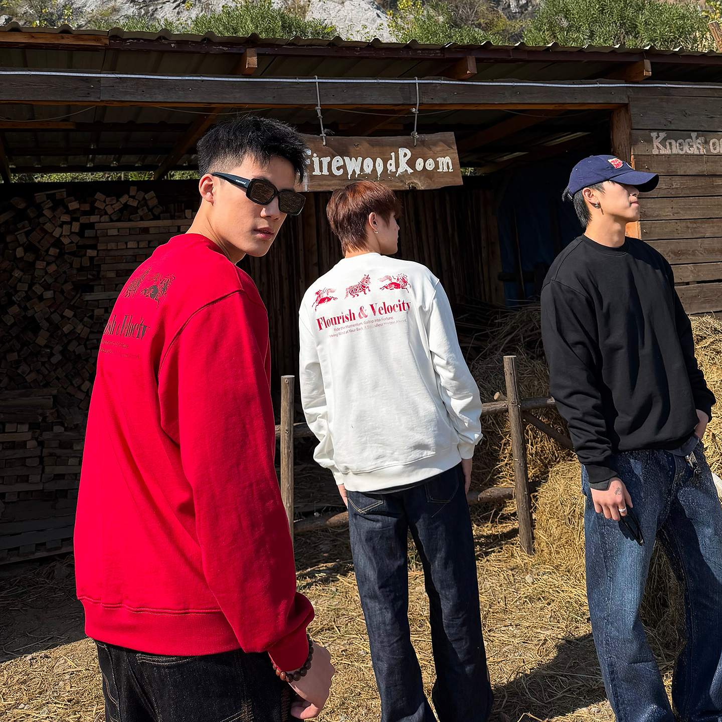 叁佰【春风得意】马年限定卫衣男水墨飞马纹印花短款纯棉卫衣