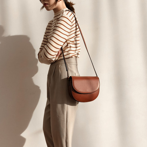 马鞍半圆牛皮韩版手机单肩斜挎女