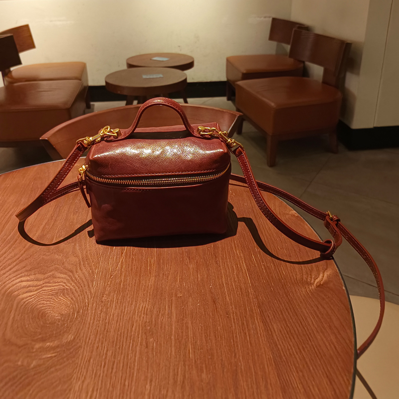 枕头包复古小森系头层牛皮单肩女