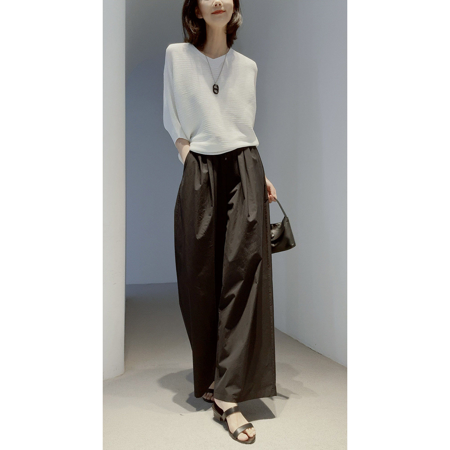 26新三宅风【工艺料/高弹/零压/一片式】可机洗/不变形_造型上衣