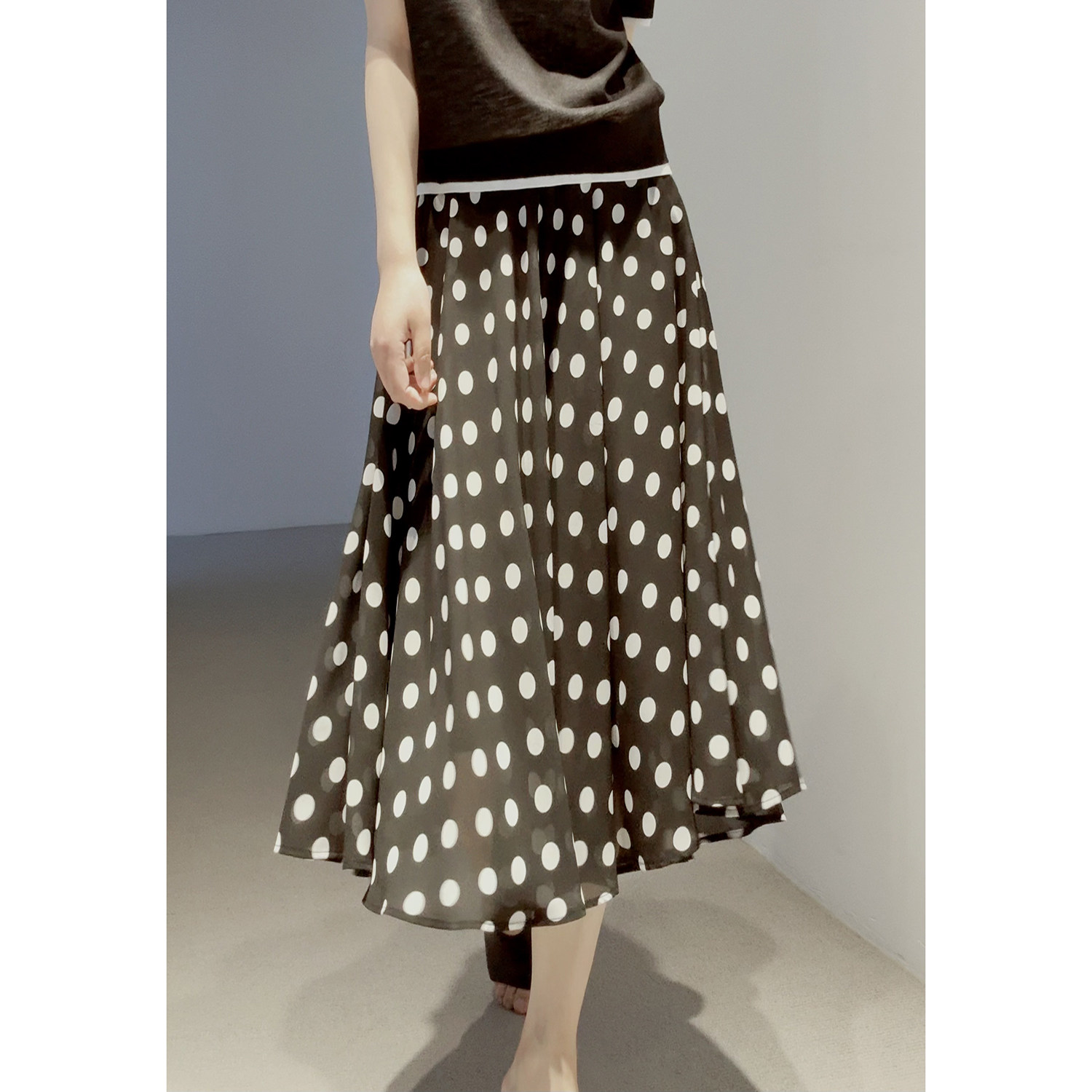 26春~爵士之夜【可机洗/抗皱/灵动飘逸/弧形裙摆】松紧腰百搭半裙