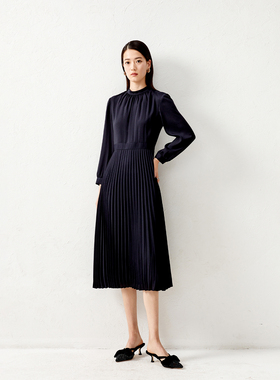 【QZ0201588】法式优雅~日本進口/流光闪烁！重工百褶显瘦连衣裙