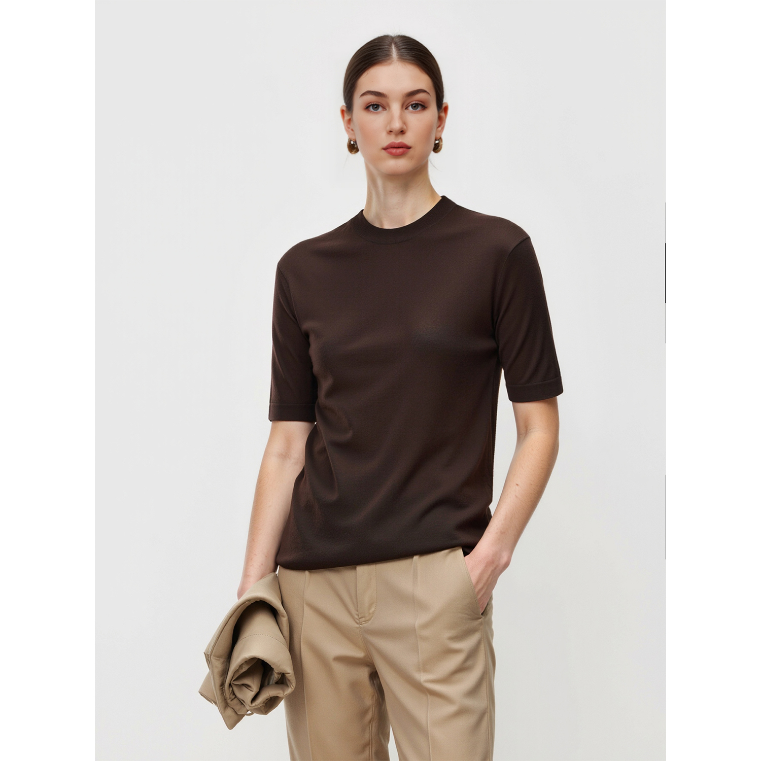 戎美 ZZ0622246 爆款苾入120S超细德国扬子羊毛 松弛佰搭圆领短袖