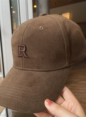 2024新款棒球帽女r字母磨毛春秋鸭舌帽子硬顶大头围美式拉德韩版