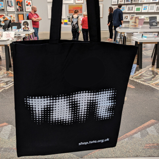 Tate 英国伦敦泰特美术馆托特包 简约抽象字母单肩环保袋帆布包