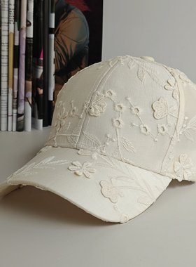 新款国风蕾丝刺绣鸭舌帽百搭透气显脸小帽子缎面花纹硬顶太阳帽女
