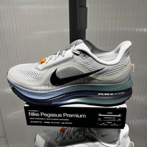 NIKE耐克男子新款PEGASUS PREMIUM运动训练跑步鞋HQ2592-017