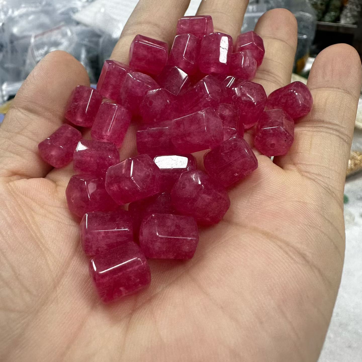 石英岩红色水晶方块通孔散珠玉石手链串珠配件饰品散珠配件材料