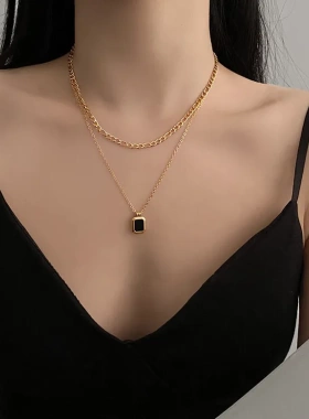 圆牌字母双层毛衣链女2022年新款潮轻奢小众设计感秋冬百搭项链