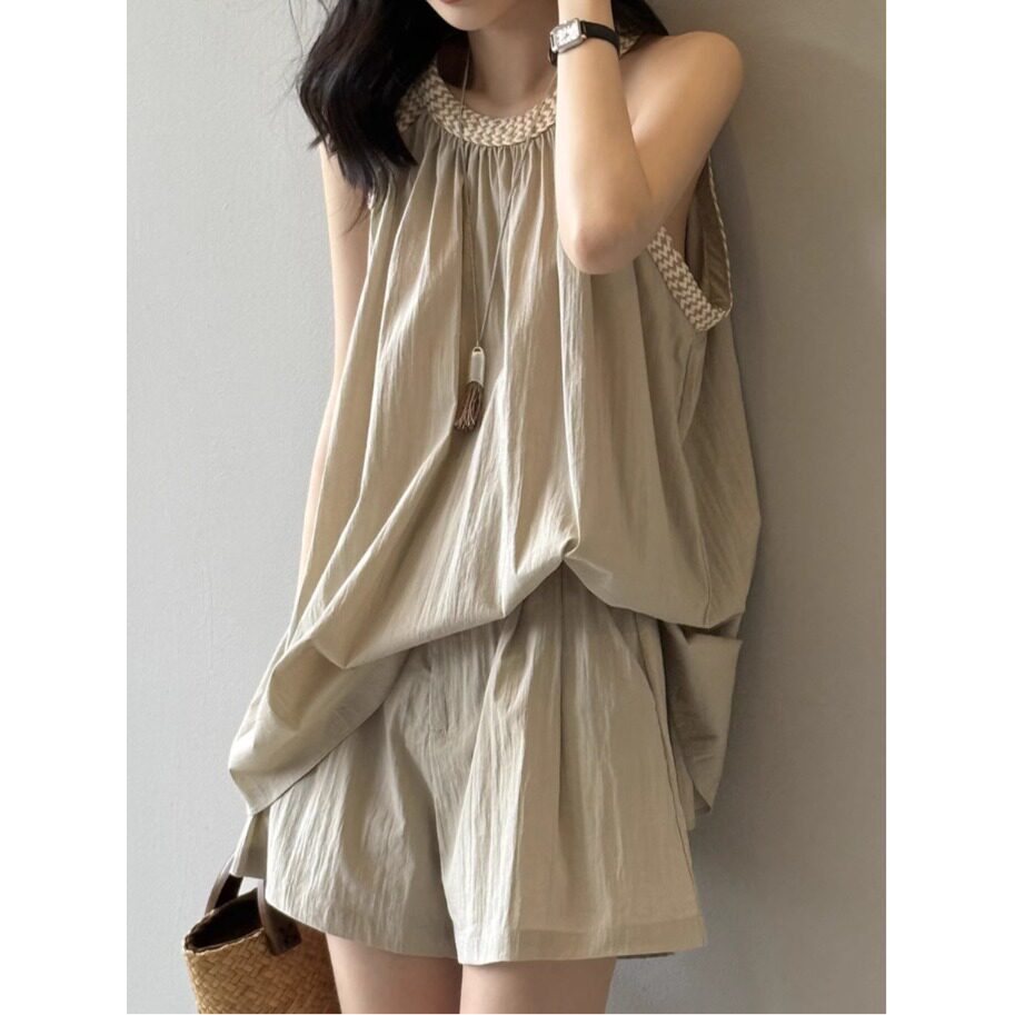 韩风套装夏季高级感大码胖MM挂脖背心无袖上衣休闲阔腿短裤两件套