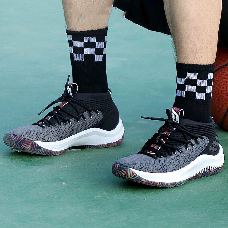 阿迪达斯利拉德adidas dame4男子实战减震低帮篮球鞋aq0824aq0827