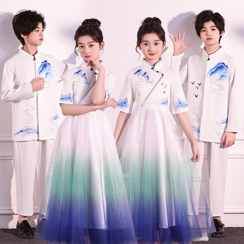 2025新款中小学生诗歌朗诵表演服
