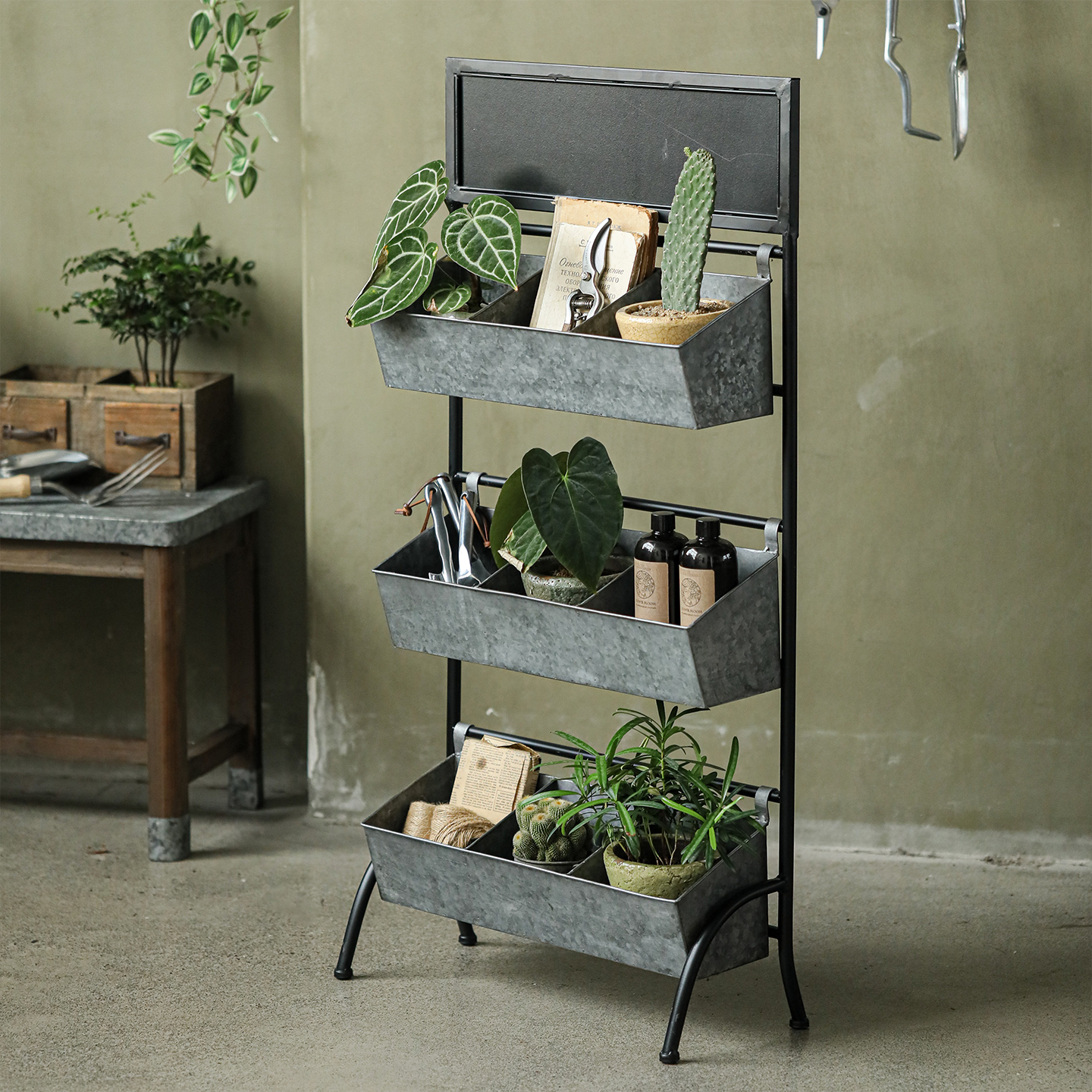 阿尔栌铁艺绿植花架阳台种植架复古做旧三层园艺工具收纳架植物