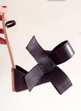 女鞋凉鞋真皮平跟超大蝴蝶多色 黑色杏色粉色套指欧美风明星款