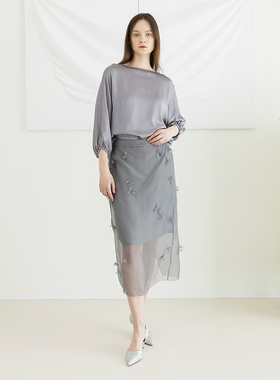 Readme读我灰色立体花朵清透半裙B90306312