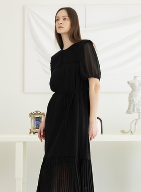 Readme读我浪漫宫廷风黑色短袖连衣裙B20873530