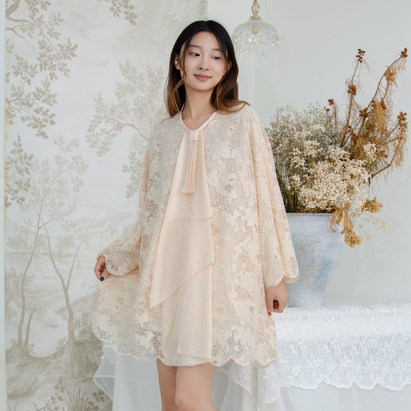 README复古A摆镂空刺绣