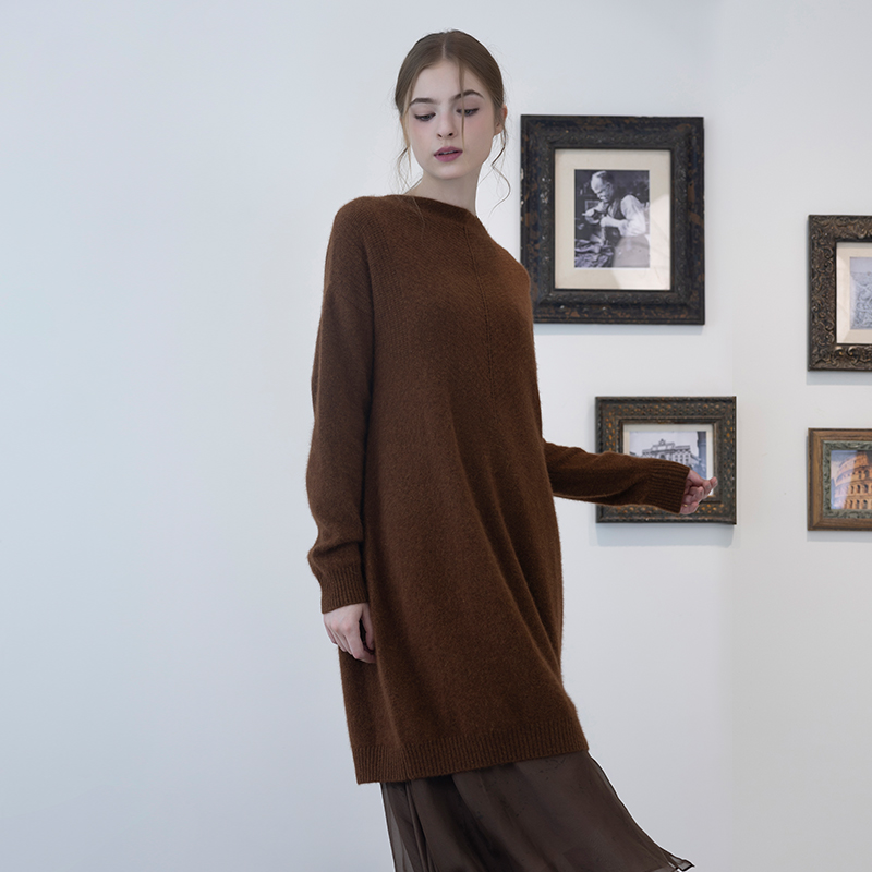 README羊毛混纺立领套头针织衫