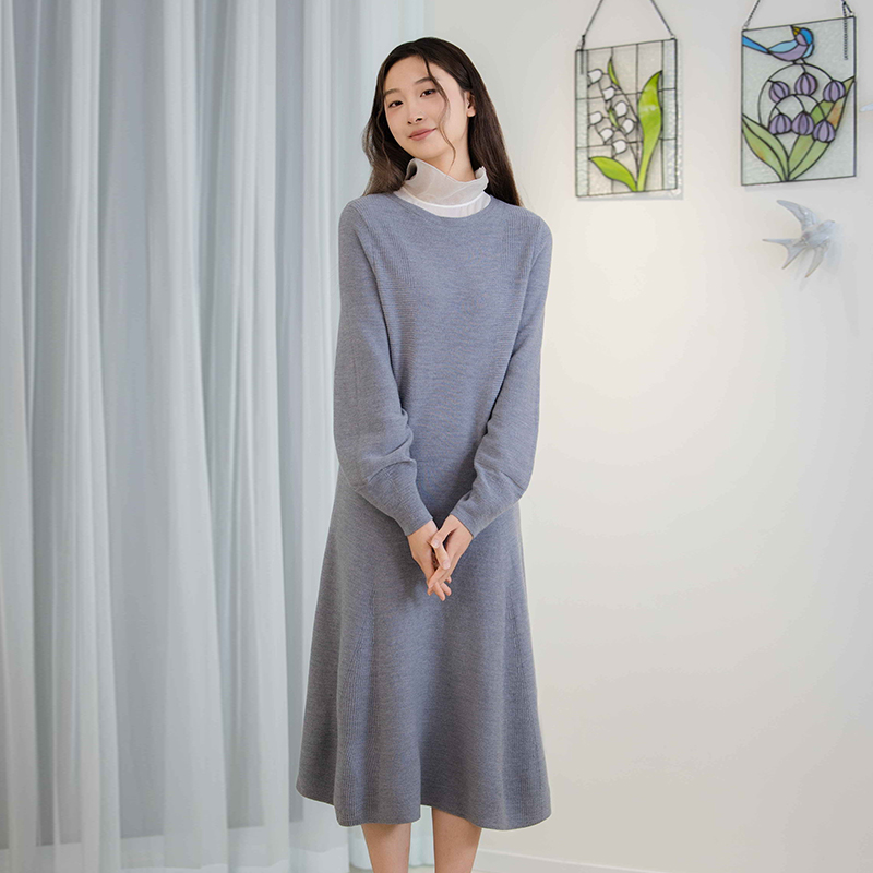 READMEA摆收腰羊毛针织裙