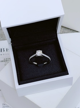 DeBeers戴比尔斯群镶钻