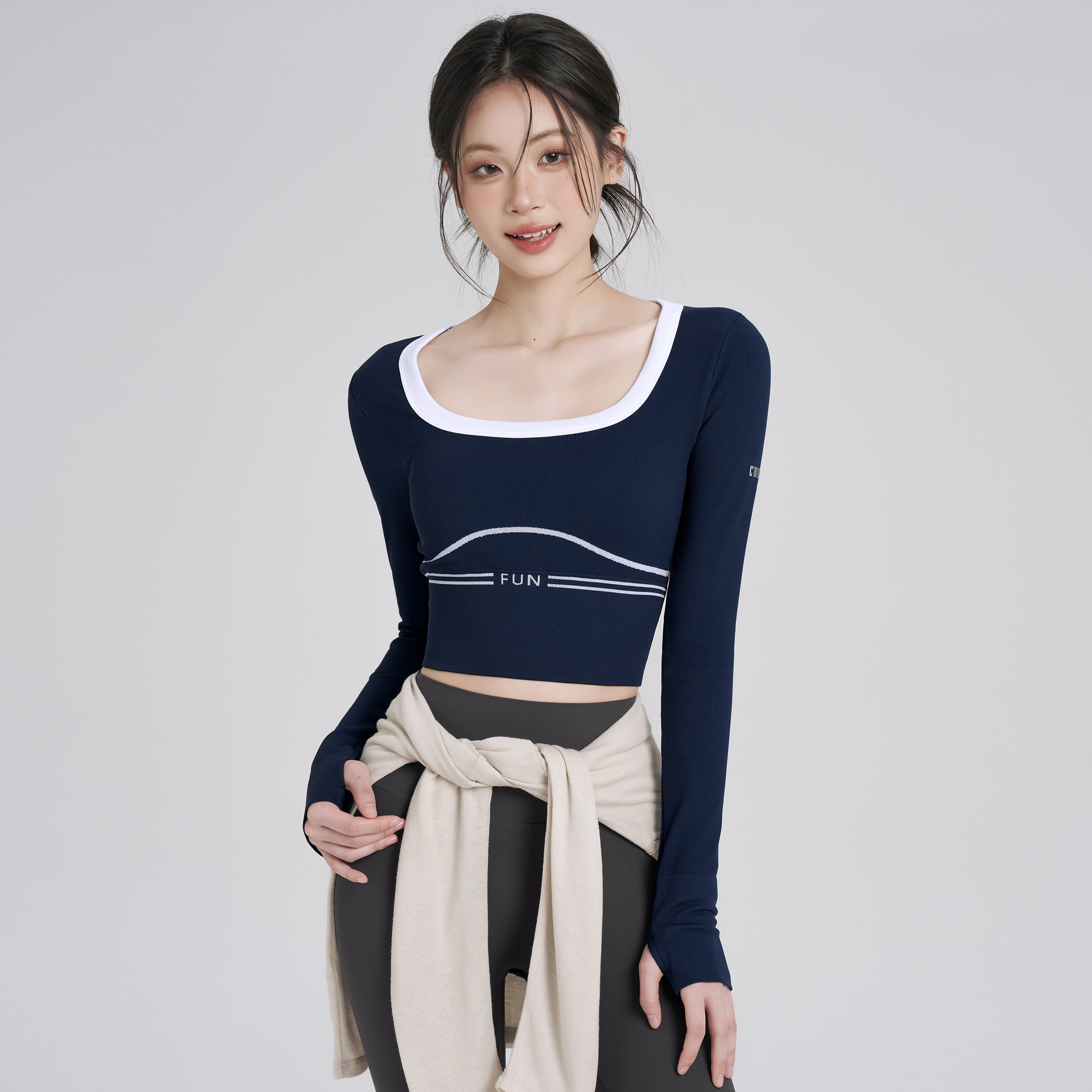 岚纹带胸垫撞色健身服跑步长袖女短款训练运动T恤秋冬瑜伽服上衣,运动服/休闲服装,运动T恤,淘宝优惠券,粉丝福利购,淘宝优惠卷