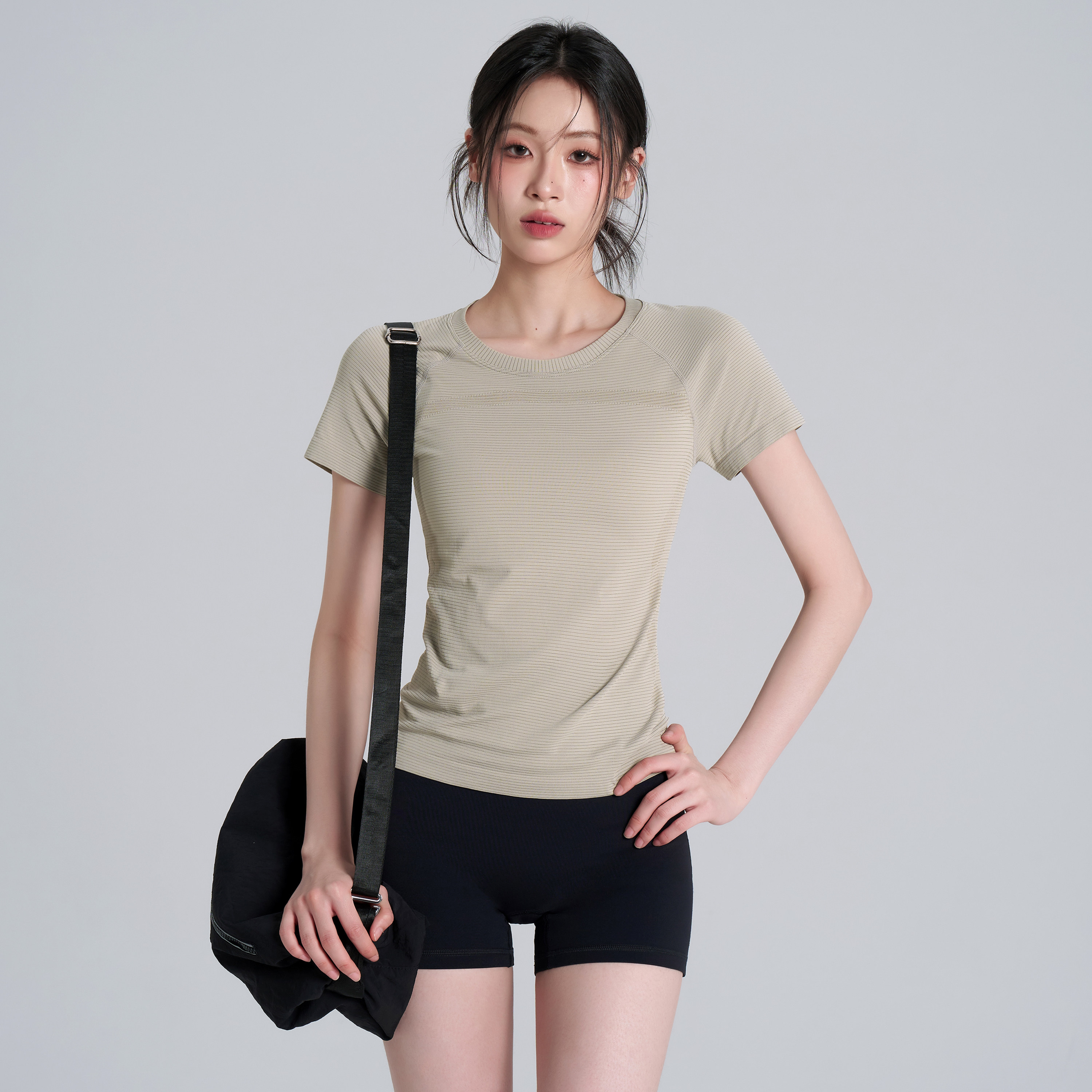 岚纹夏季修身瑜伽服女户外骑行速干健身短袖t恤跑步训练运动上衣