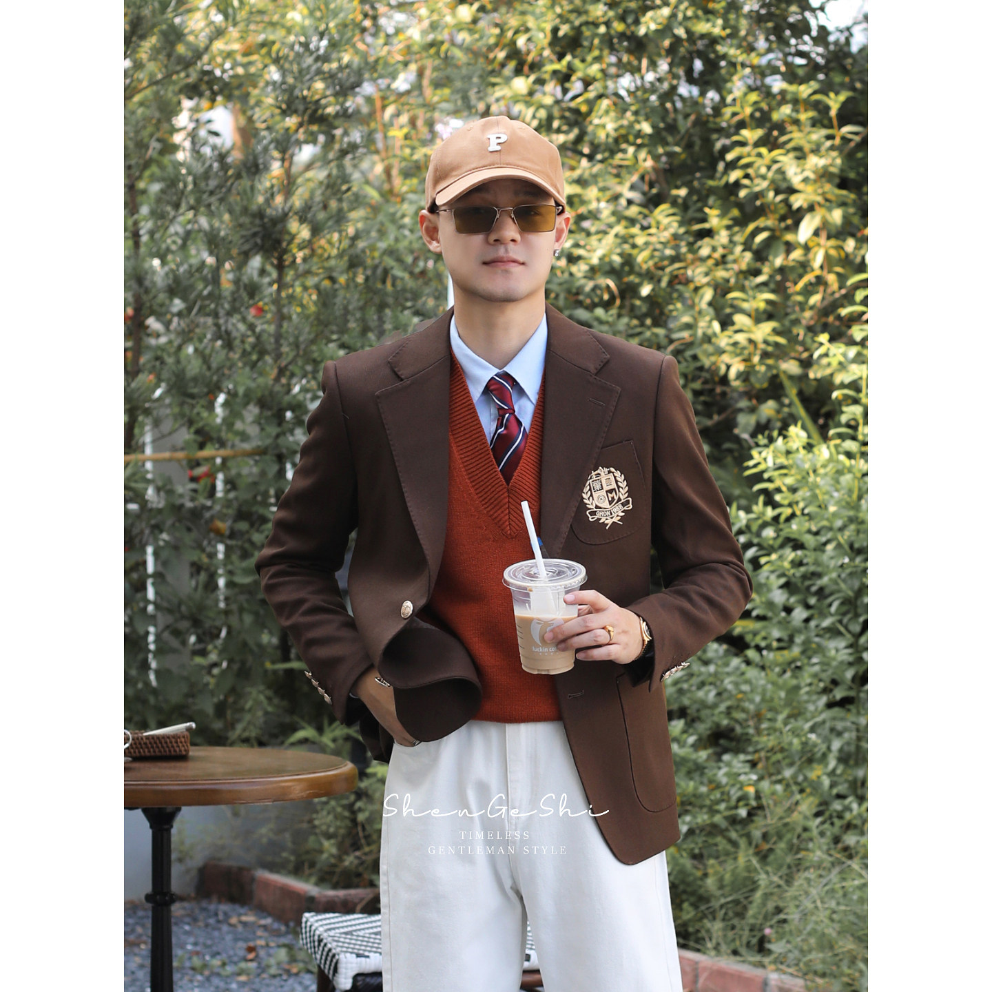 英伦学院风复古金属扣布雷泽西服 商务休闲刺绣徽章修身西装外套