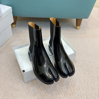 MM6牛皮小众靴子分趾猪蹄女鞋