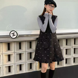 时尚套装2025冬女装显瘦打底两件套减龄印花蝴蝶结+包包背带裙子