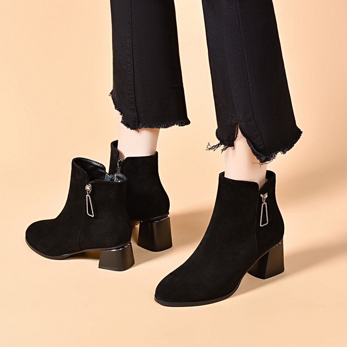 2025年新款真皮磨砂短靴