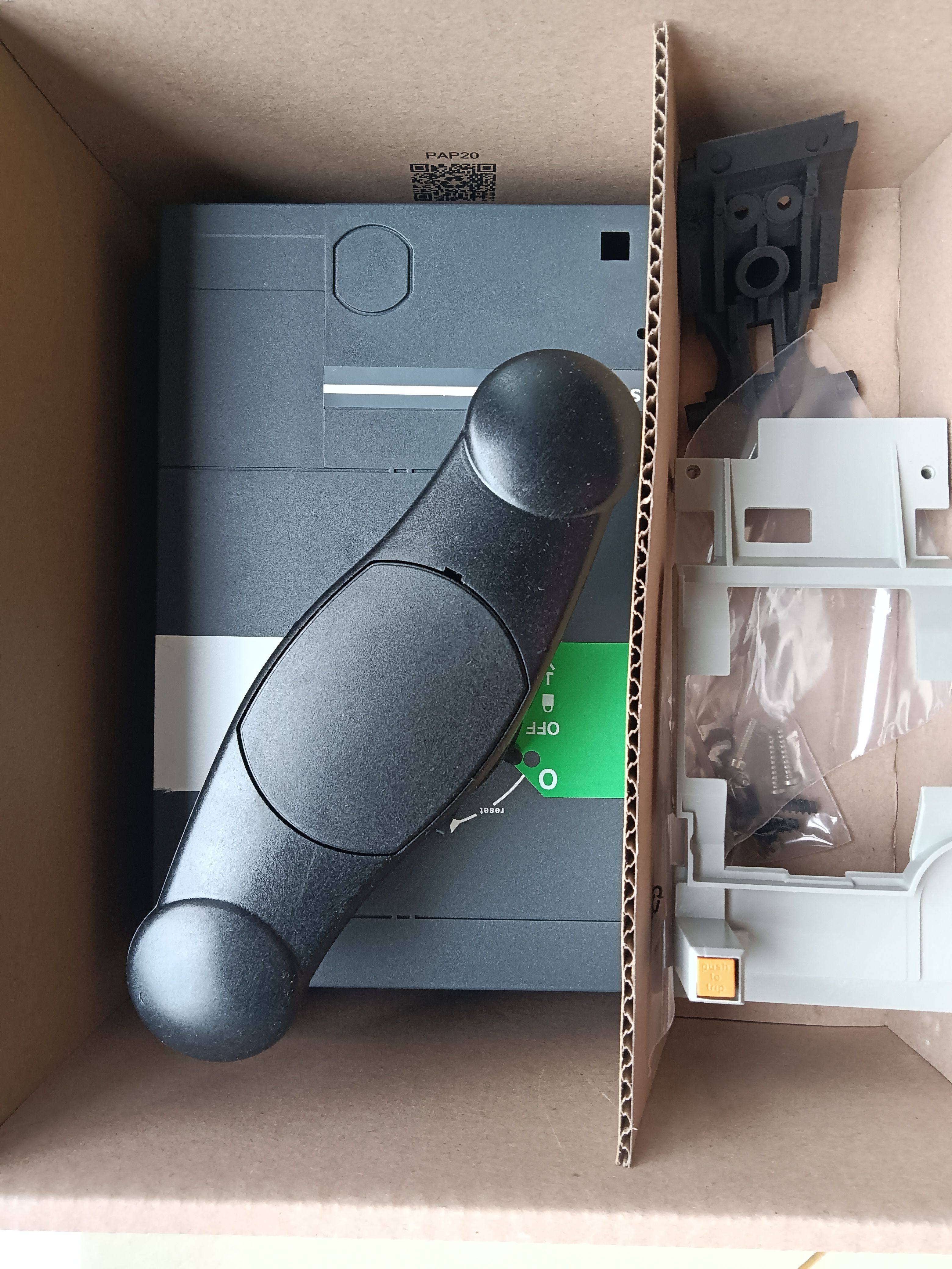 全新原装施耐德塑壳断路器NS800N用旋转手柄33873
