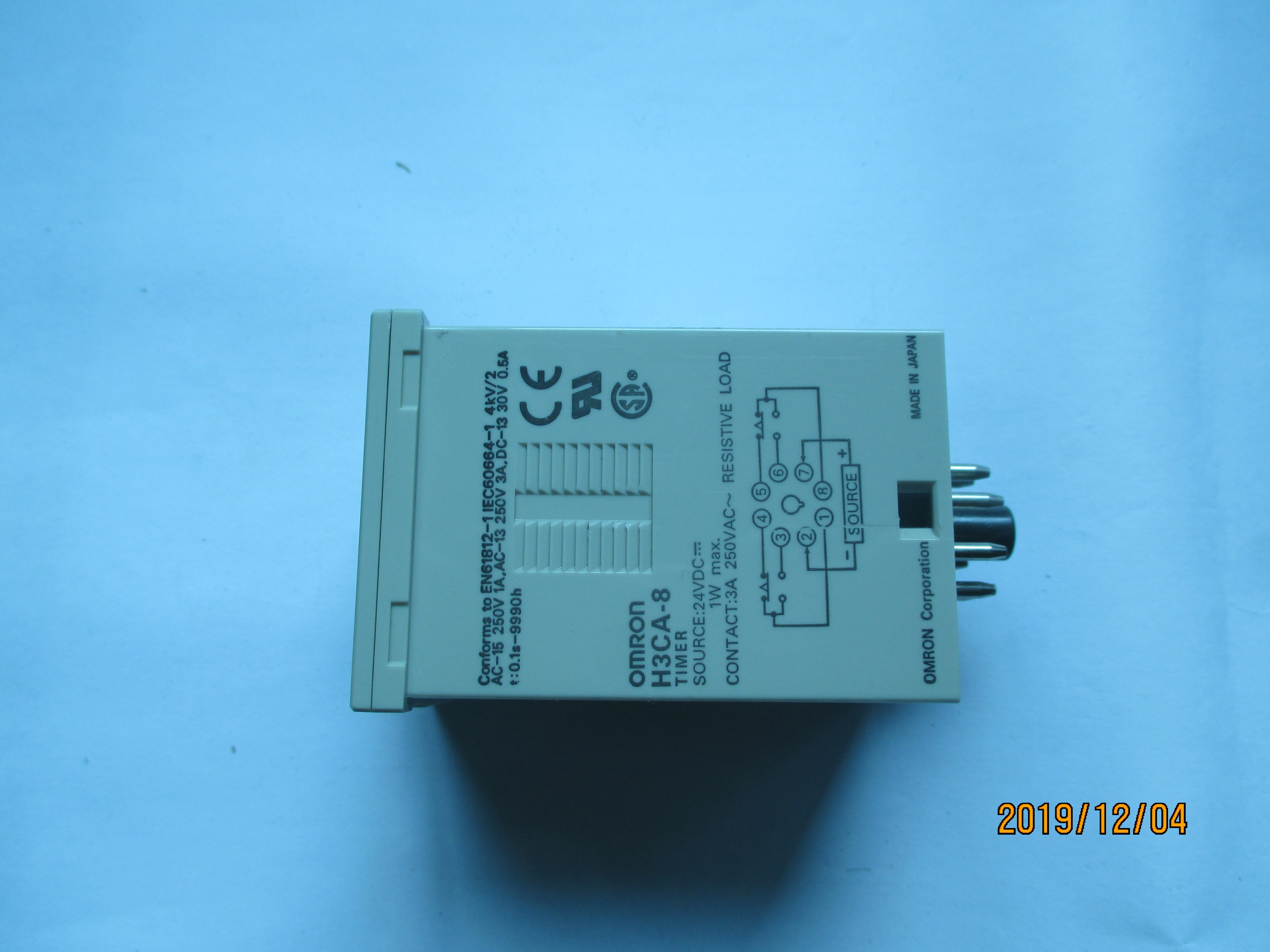 欧姆龙时间继电器H3CA-8 DC24V