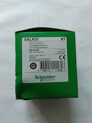 全新原装捷克产施耐德急停按钮盒XALK01
