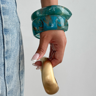 ETERNAL SUMMER复古孔雀蓝晕染树脂宽手镯时尚不规则磨砂光面镯子