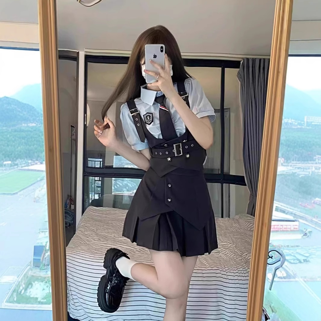 【十字末端】少女学院风套装女兔子制服黑蓝色衬衫马甲学生两件套