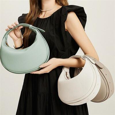 Handheld crossbody shoulder bag 手提斜挎单肩包