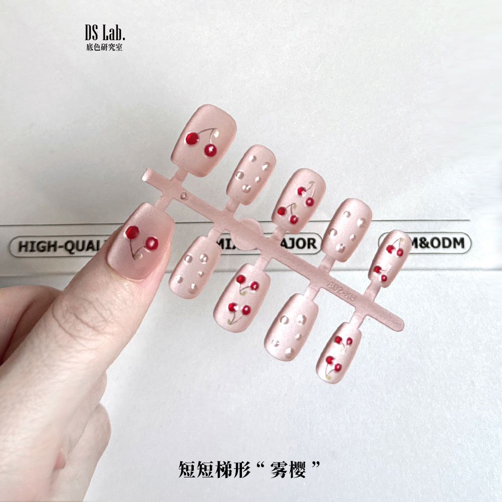 服帖穿戴甲手工美甲师快速美甲