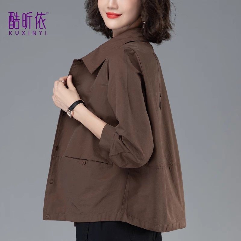 衬衫薄款短外套女2026年春秋中年妈妈宽松大码小个子休闲夹克上衣