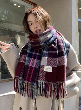 2025新款格子围巾女冬季高级感韩版百搭安哥拉红色保暖披肩厚围脖