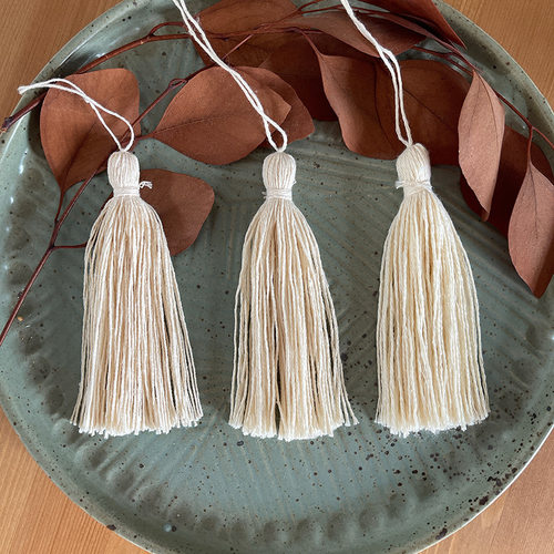 厂家直销棉线纯手工流苏穗子diy吊坠服装辅料家居桌布抱枕辅料