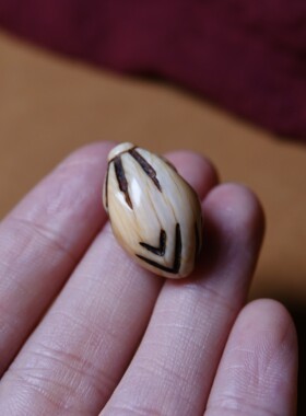 大磨损包浆猛犸牙老高白娘惹擦擦吊坠念珠侧挂随身挂件一物一图