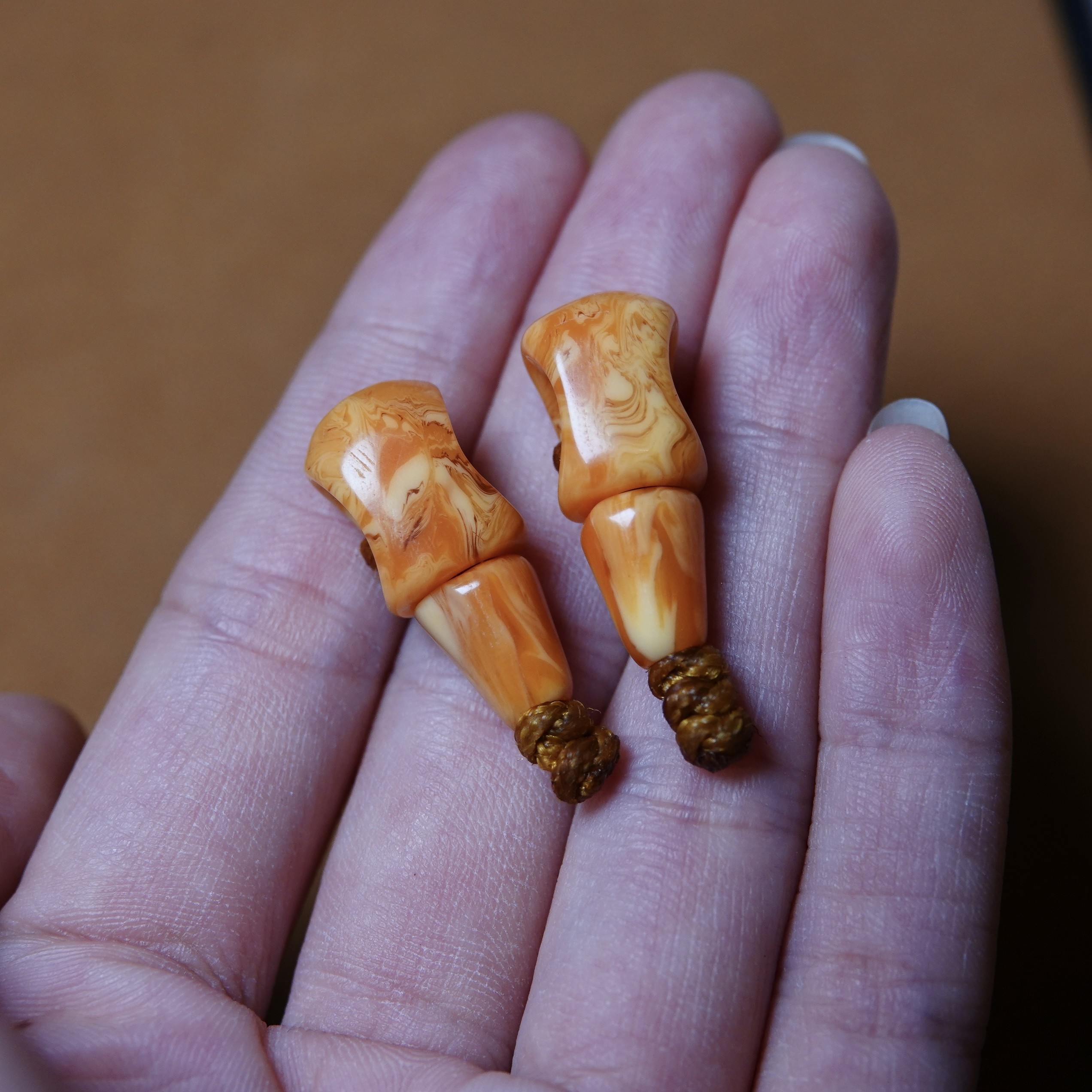 黄色料器分体式三通佛头配件大磨损大压痕文玩纯手工念珠束尾百搭