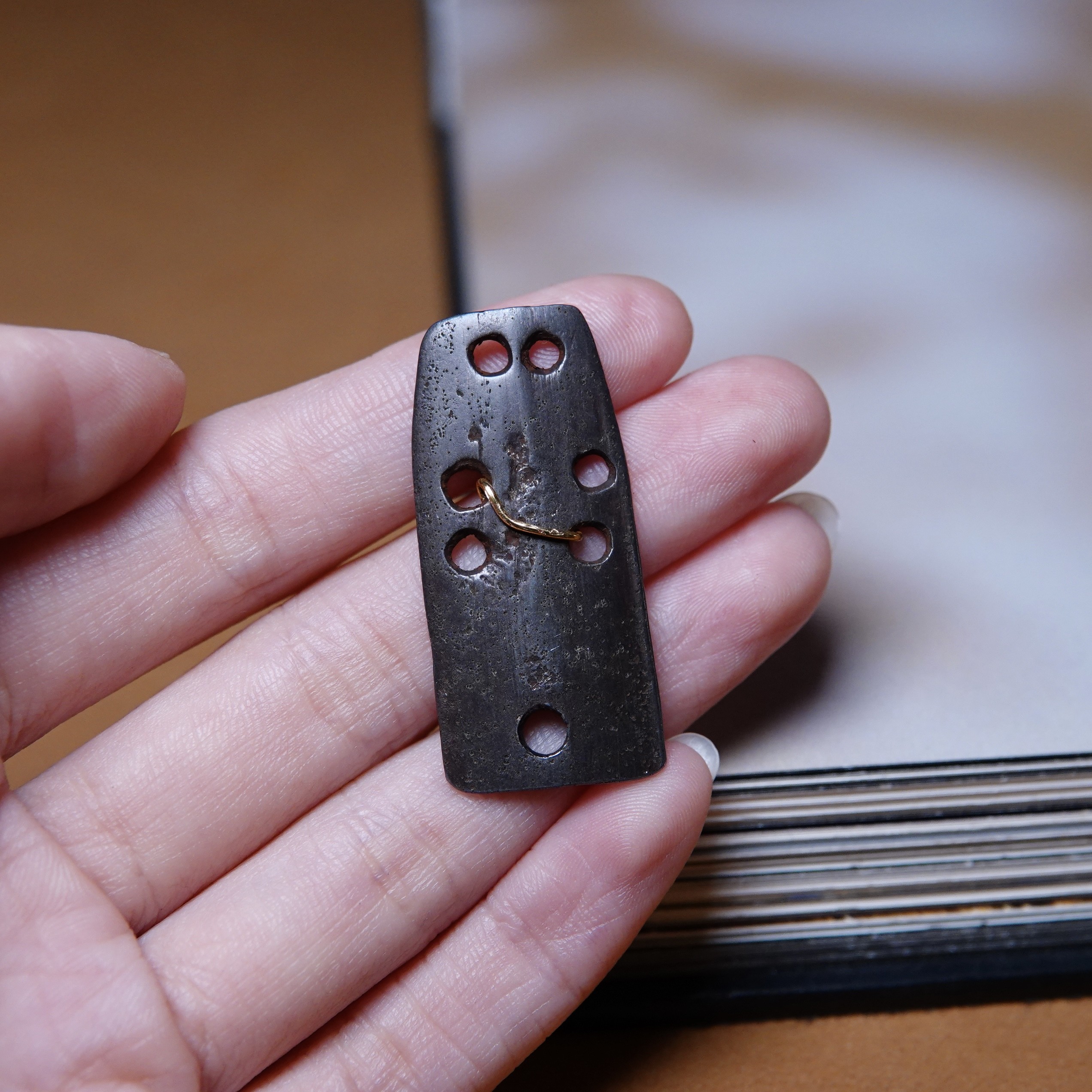 格萨尔王盔老甲片挂件文玩全品DIY念珠侧挂吊坠随身配饰一图一物