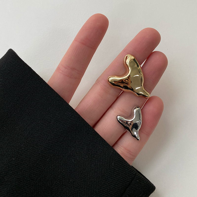 艺森ESSTUDIO金属扭曲光面爱心小